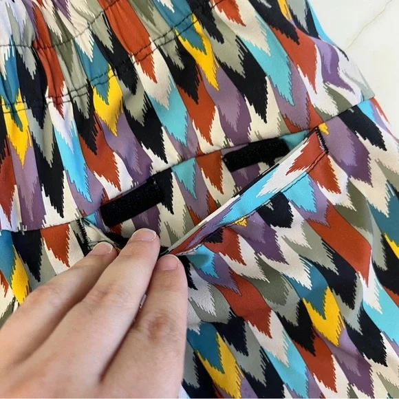 Kavu Colorful Geometric Women's Tepic Athletic Shorts Size XS - Picture 9 of 9